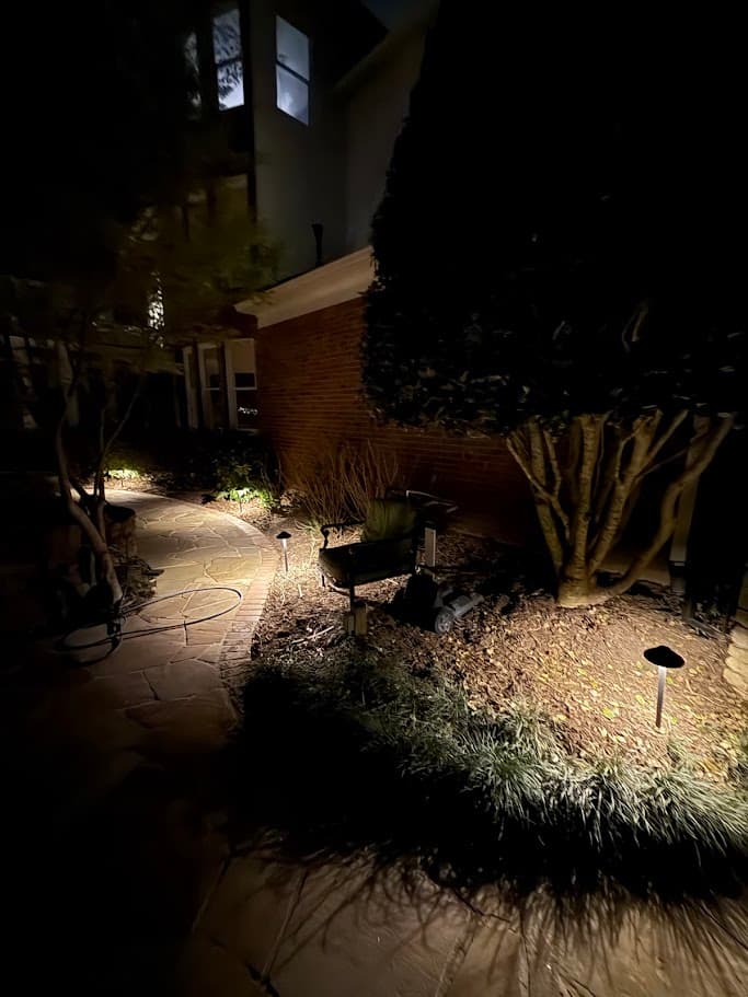 Flagstone path along the side of the residence